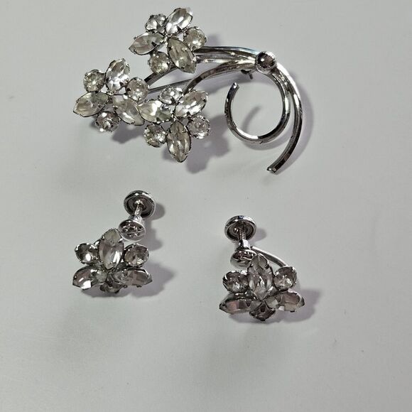 *Sale* Star Art Vintage Rhodium Plated Sterling Rhinestone Brooch Screw Back - Picture 11 of 11